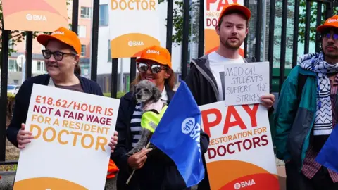 PA Media NHS resident doctors protest outside Royal Victoria Infirmary in Newcastle, on 25 July 2025