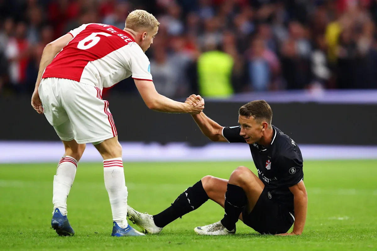 Antwerp sign former Emmen man after stint in Russia