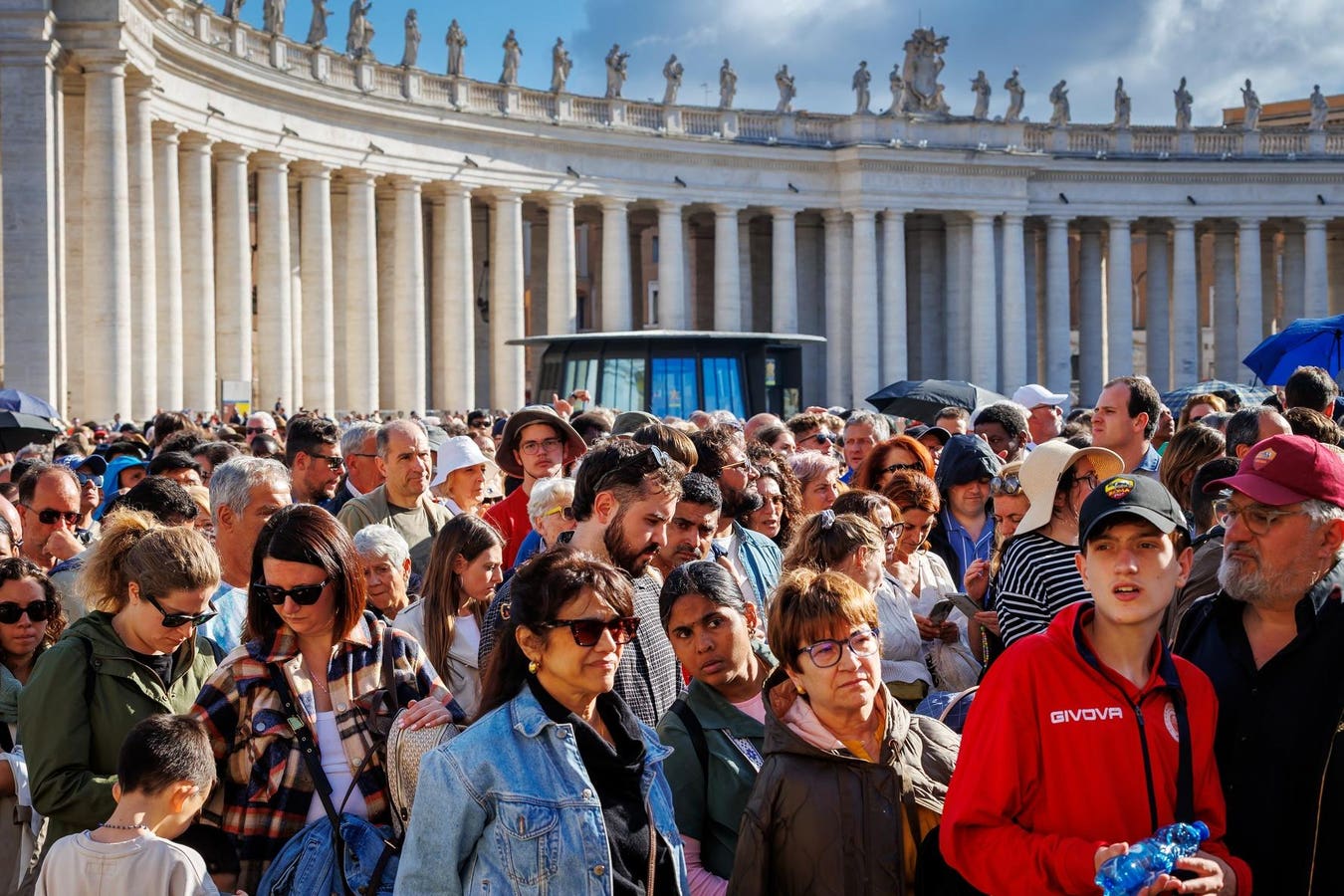 Overcrowded Vatican And Other Micro Countries Top Overtourism Report