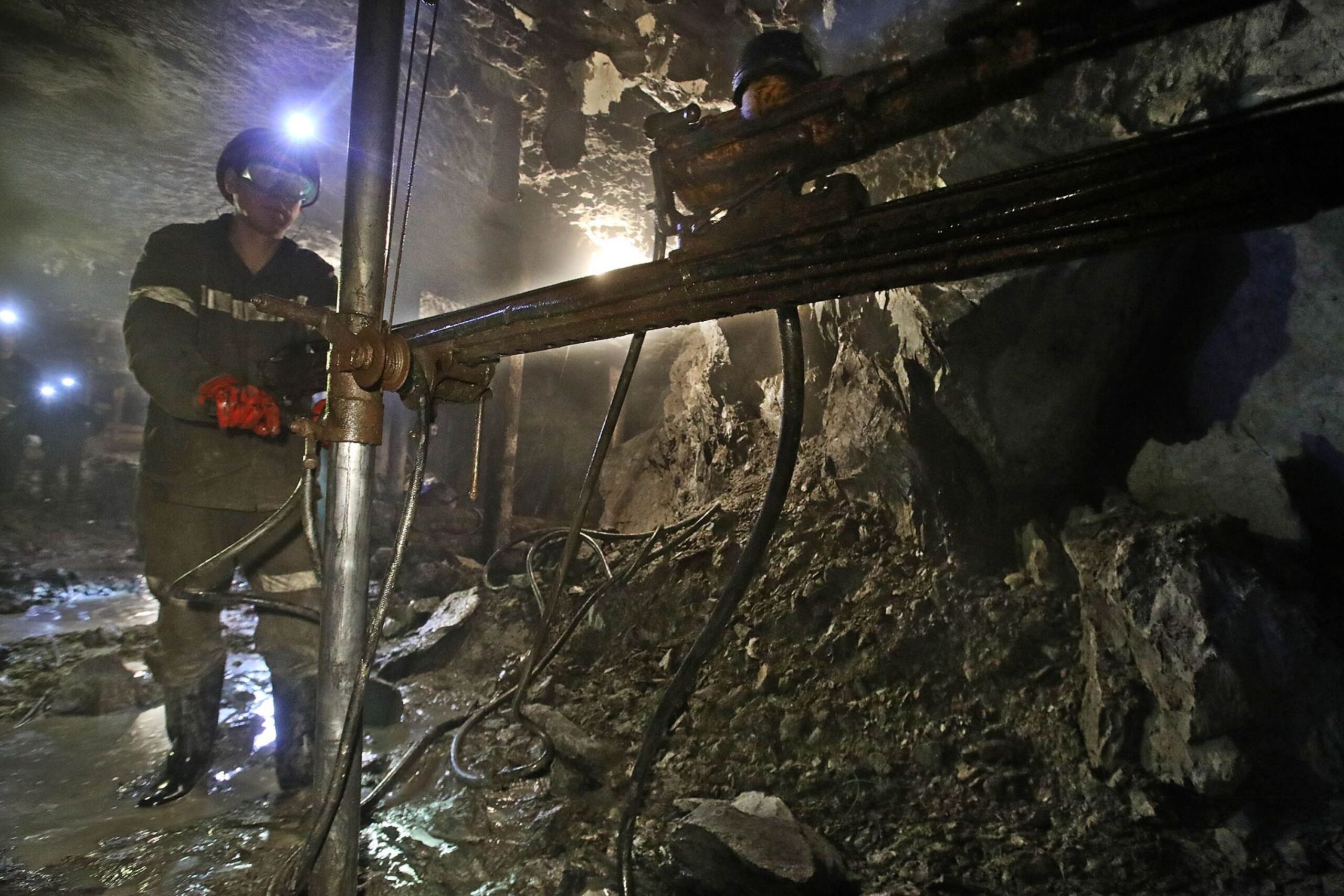 Russia’s Coal Sector Faces $3.9B Loss in 2025 Amid Debt and Social Crisis
