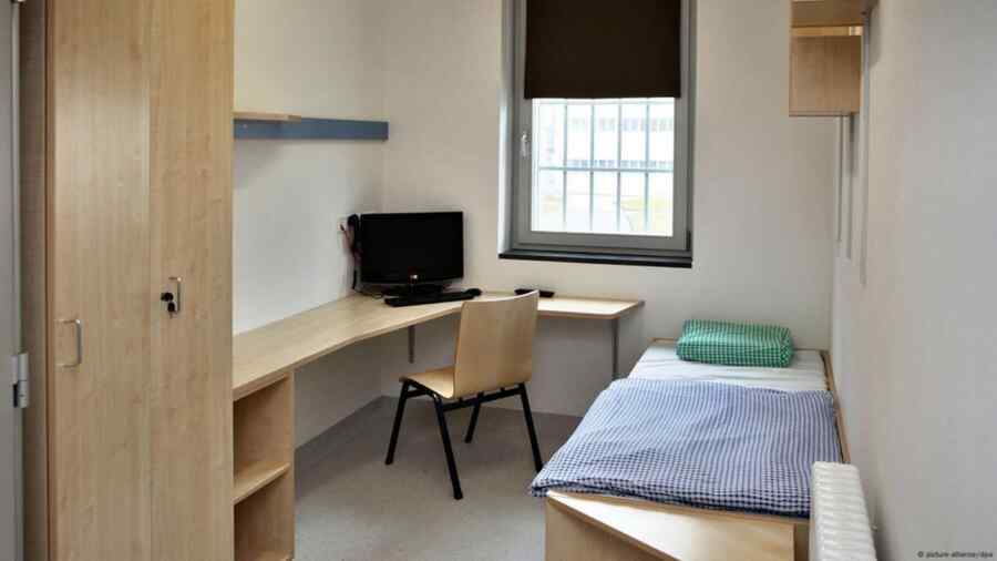 German prisons are almost completely full,