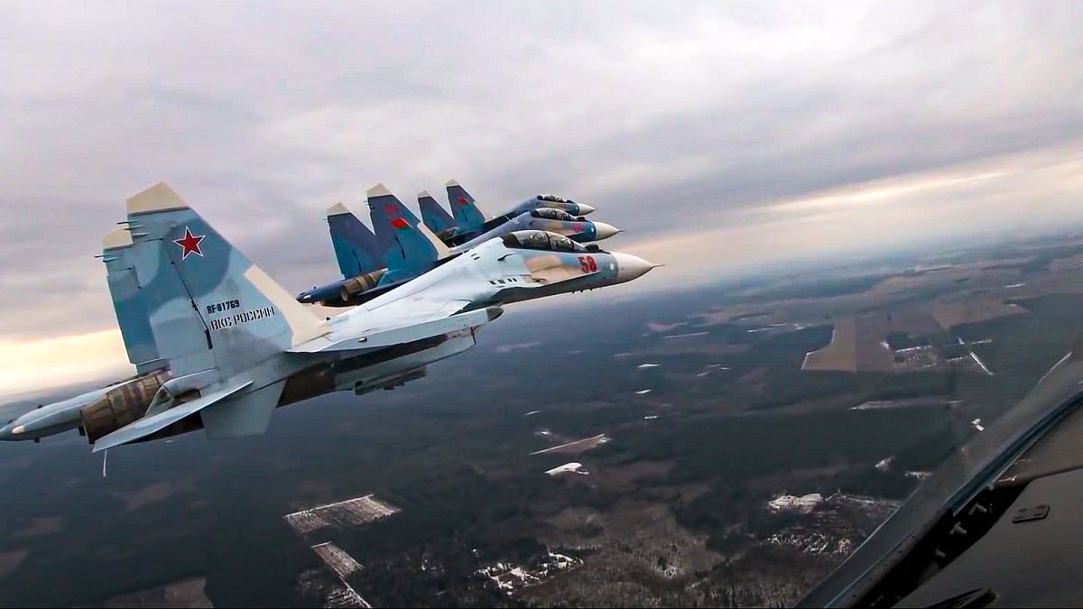 Ukraine strikes five Russian fighter jets at the airfield in annexed Crimea