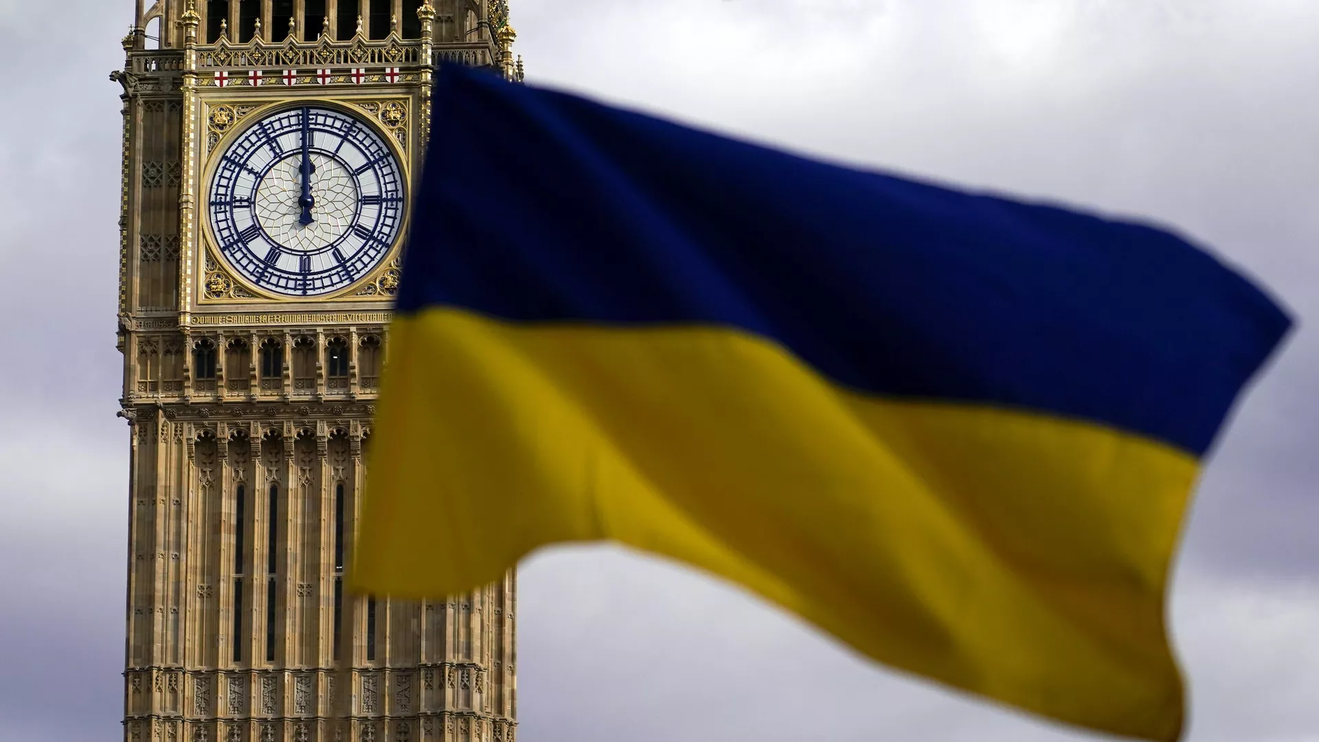 The election commissions of Britain and Ukraine have signed an agreement