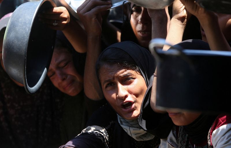 More Gazans die seeking aid and from hunger; burial shrouds in short supply