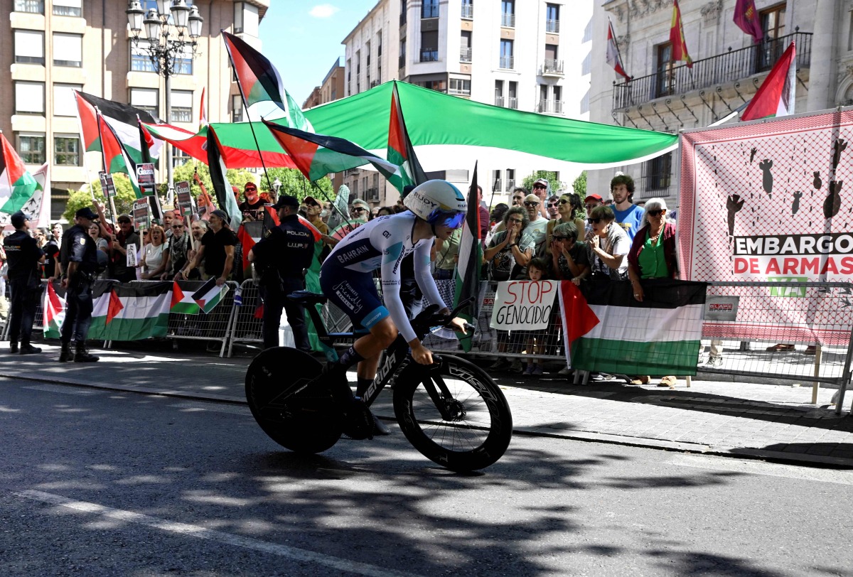 Israel should be banned from sports like Russia, says Spanish minister