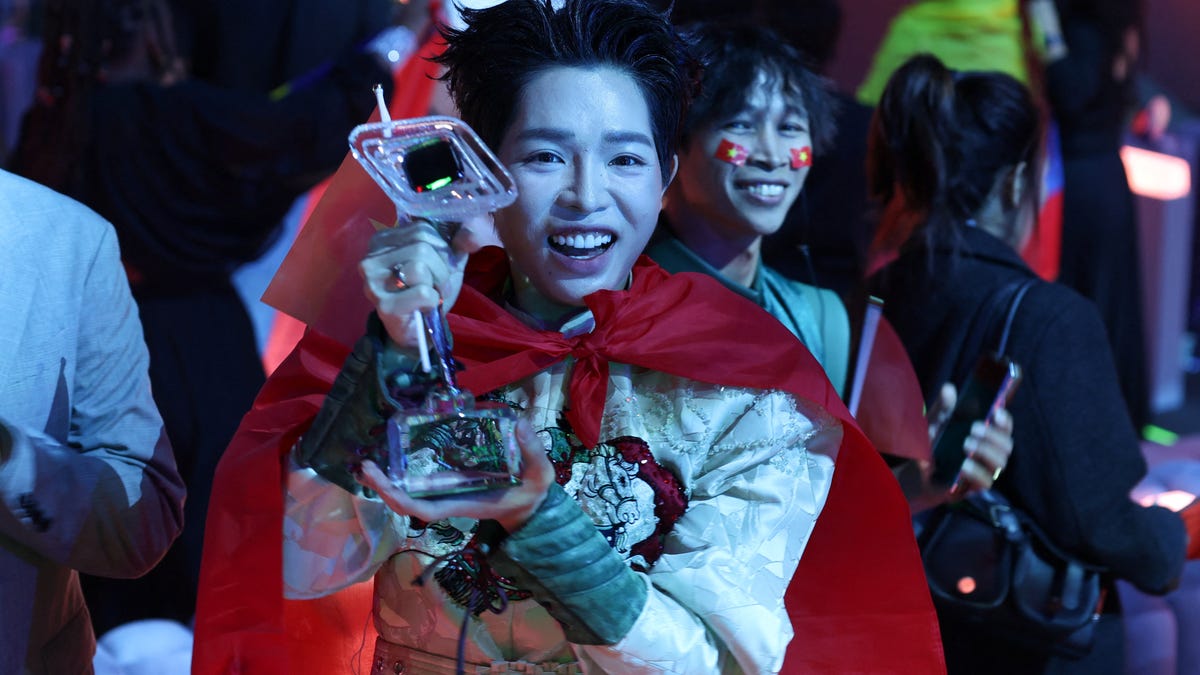 Vietnam’s Duc Phuc wins Intervision, Russia’s Eurovision rival