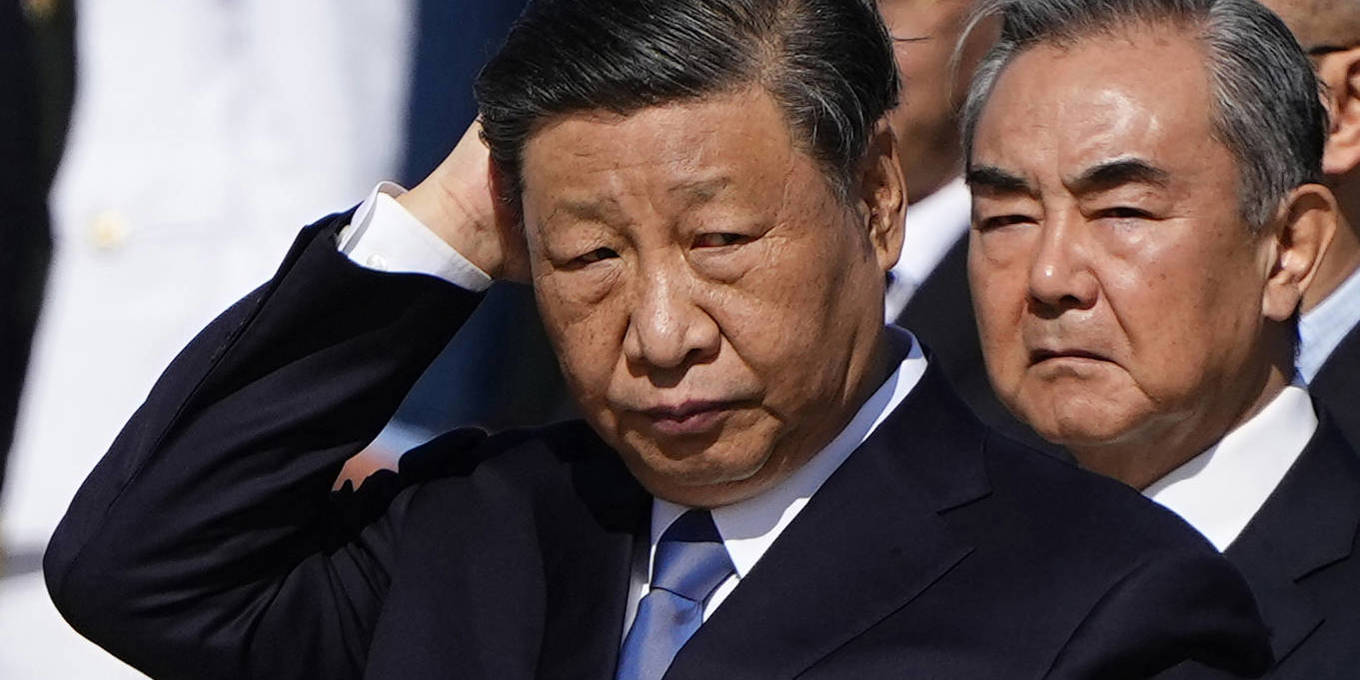 Xi’s Purges Reveal His Insecurity by Brahma Chellaney
