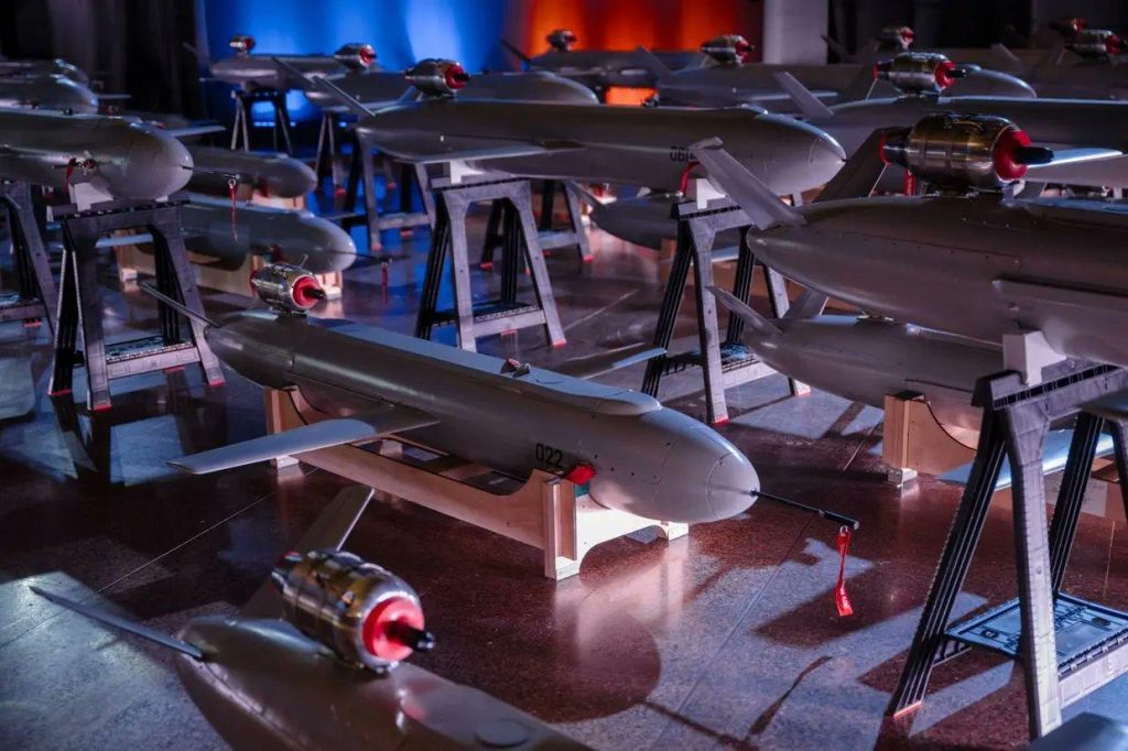 Kremlin Denies Drone Incursions – ‘Something Fishy Going On’, Zelenskiy Ramps Up Drone Production
