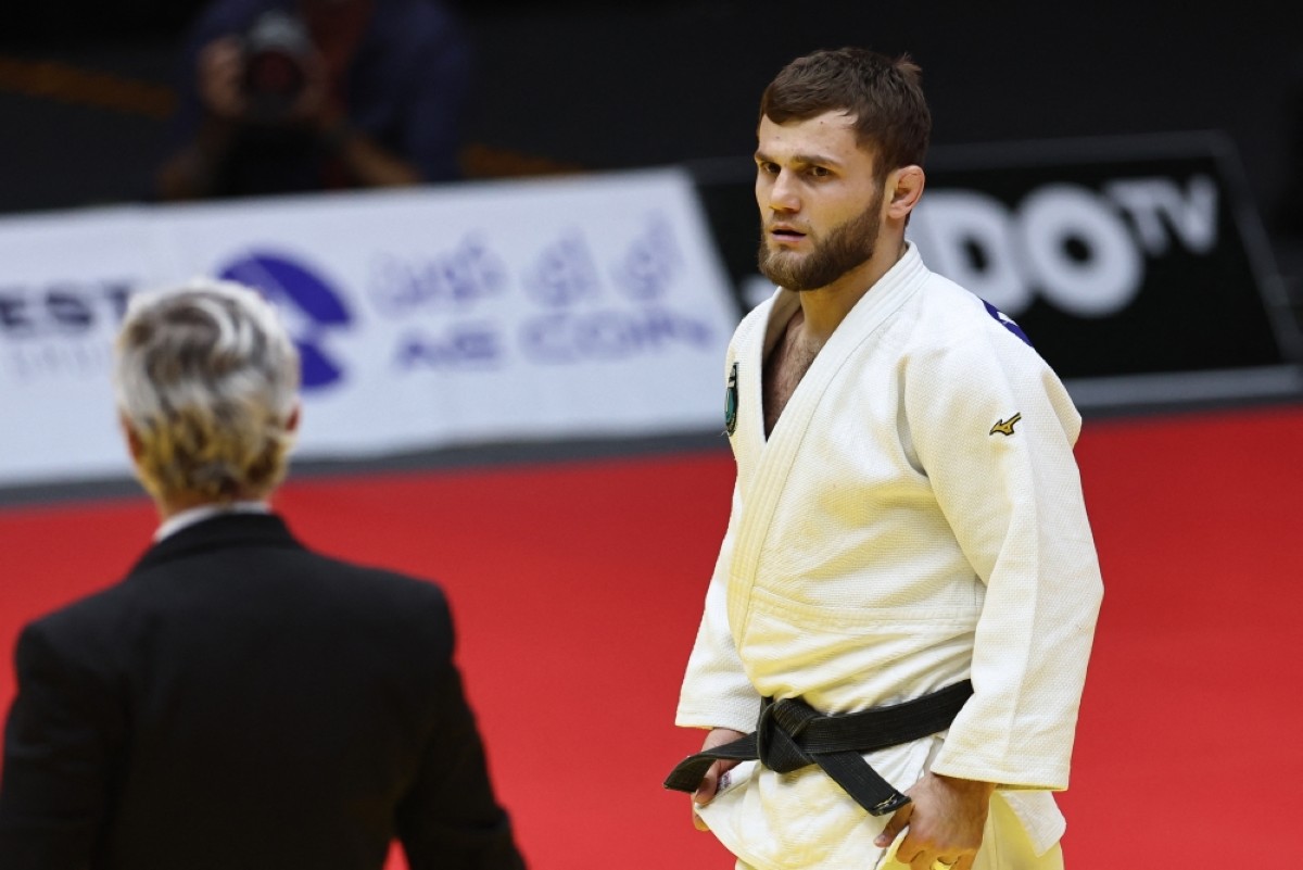 First Russian judoka to win title under his national flag