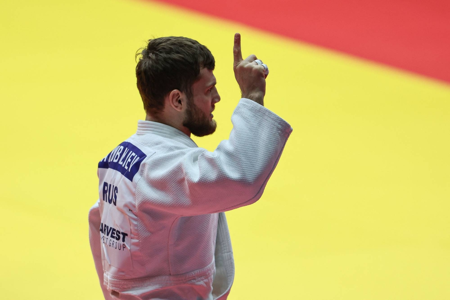 Ayub Bliev takes first judo title for Russia since neutral status lifted