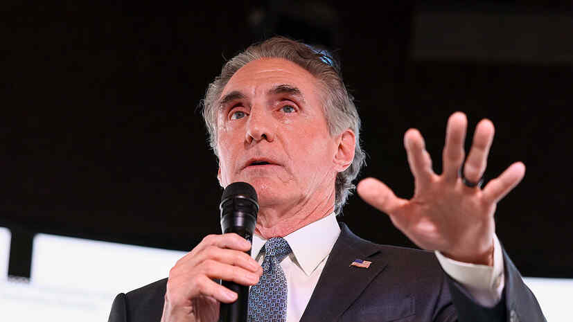 The United States cannot allow allies to buy oil from Russia