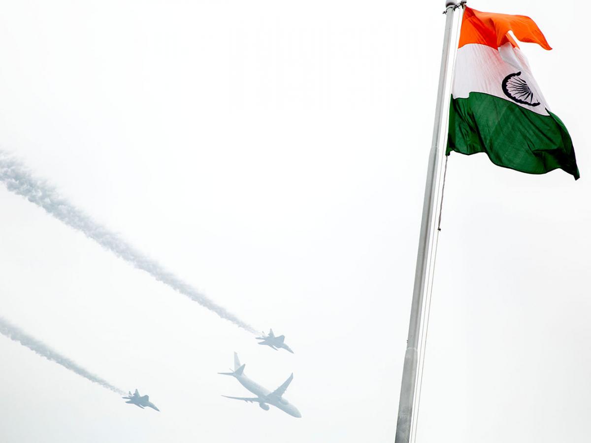 Indian PM Modi Personally Welcomes Russian President Putin in Diplomatic Gesture