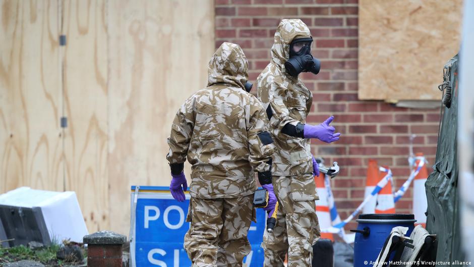 Putin ‘morally responsible’ for Sturgess’ death — UK report – DW – 12/04/2025