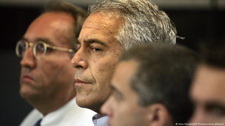 US judge orders release of Epstein grand jury transcripts – DW – 12/06/2025