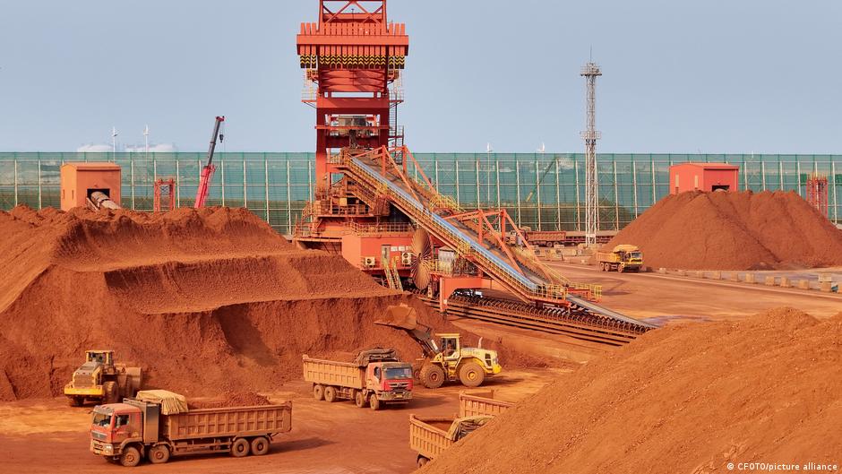 EU frees billions in bid to reduce China rare earth reliance – DW – 12/03/2025