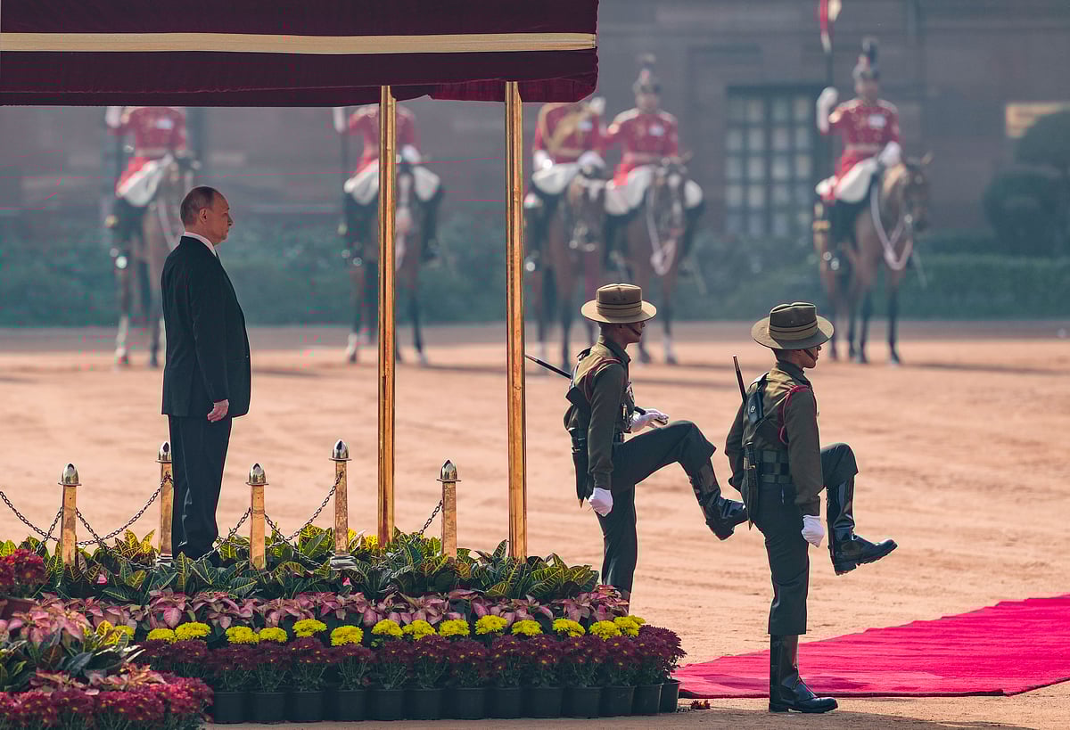 Putin receives tri-services guard of honour at Rashtrapati Bhavan as India-Russia summit opens in Delhi