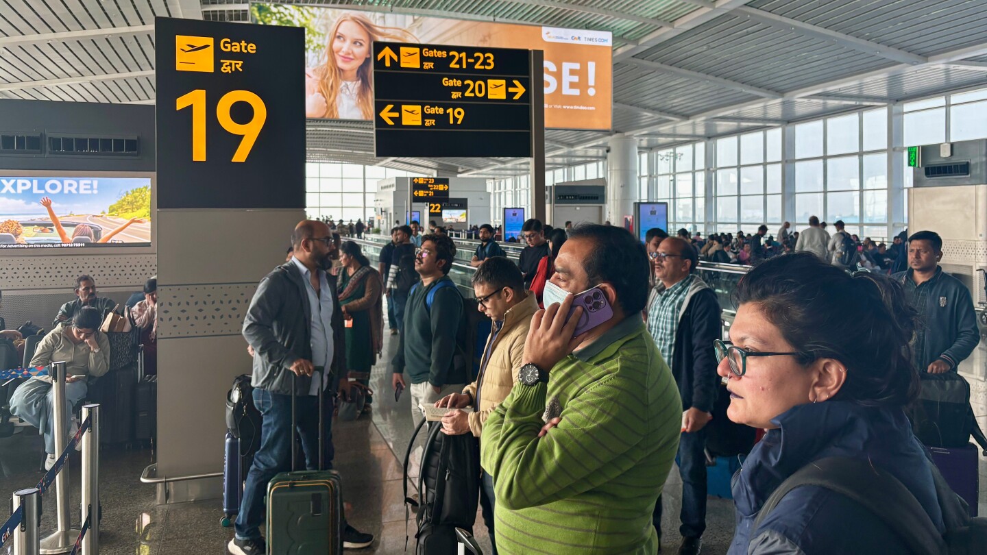 IndiGo cancels hundreds of flights, causing chaos at Indian airports