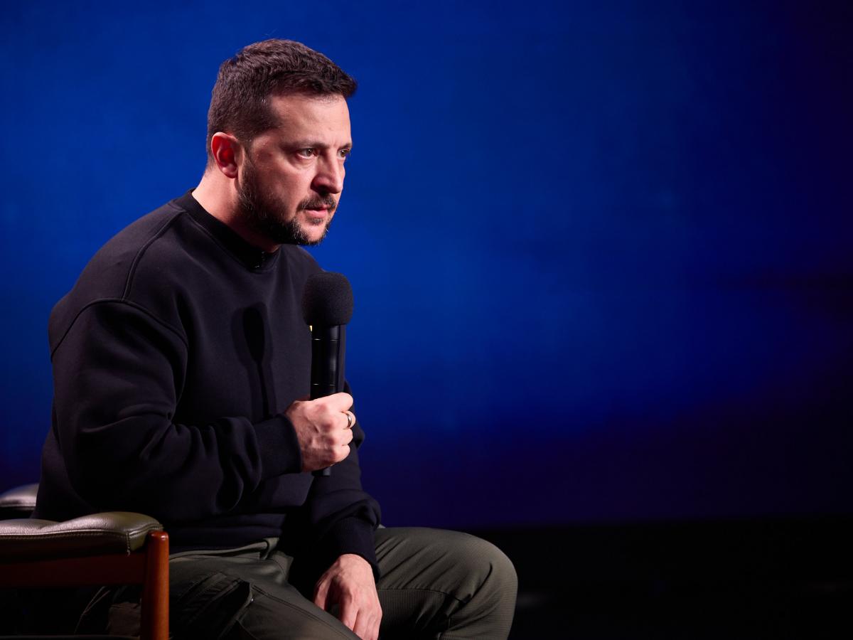 In Davos, Zelensky Accuses Europe of Weak Defense and Calls for Its Own Army