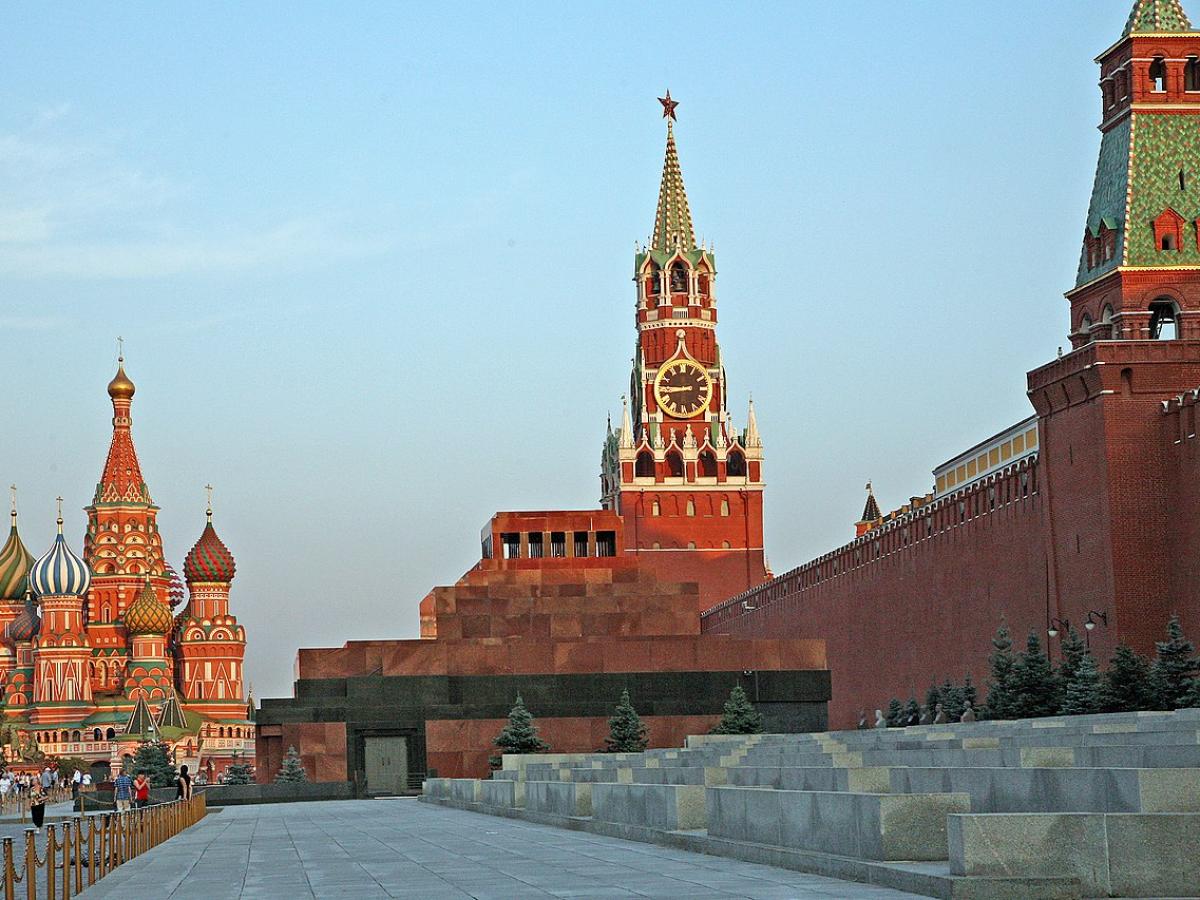 Kremlin Says Zelensky Ignored Invitation to Visit Moscow