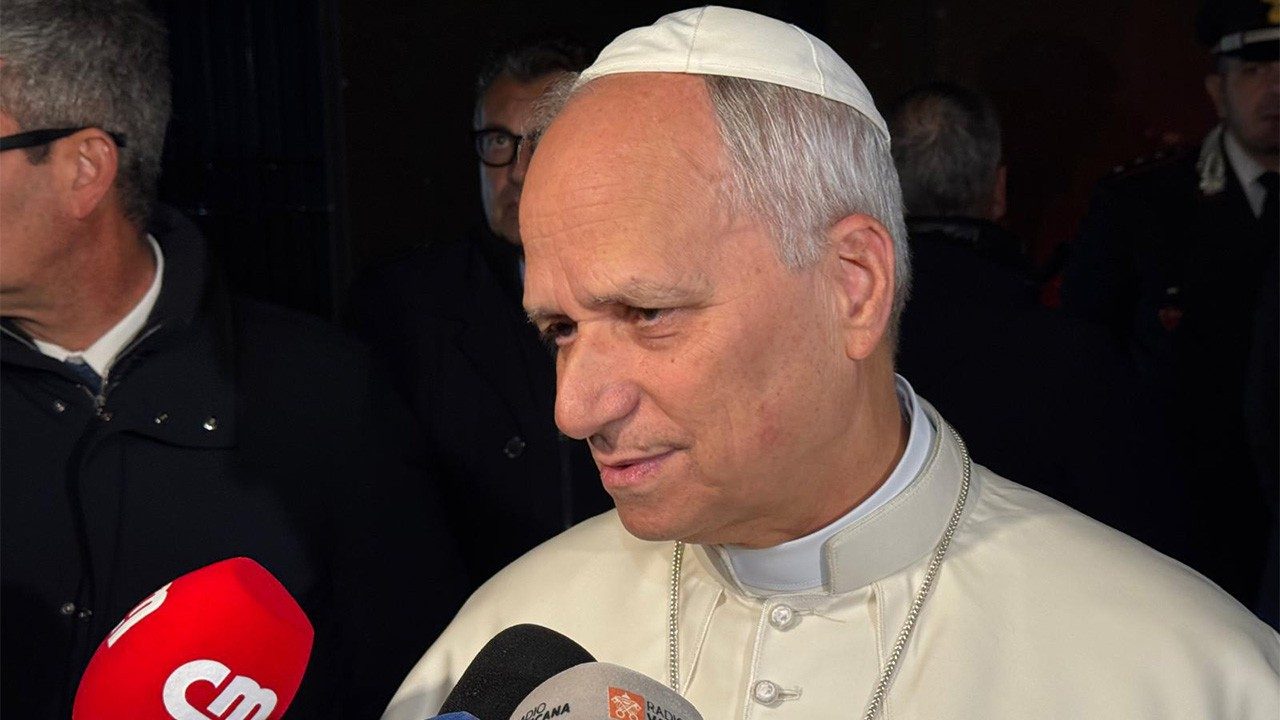 Pope Leo: Let us raise our voices for peace