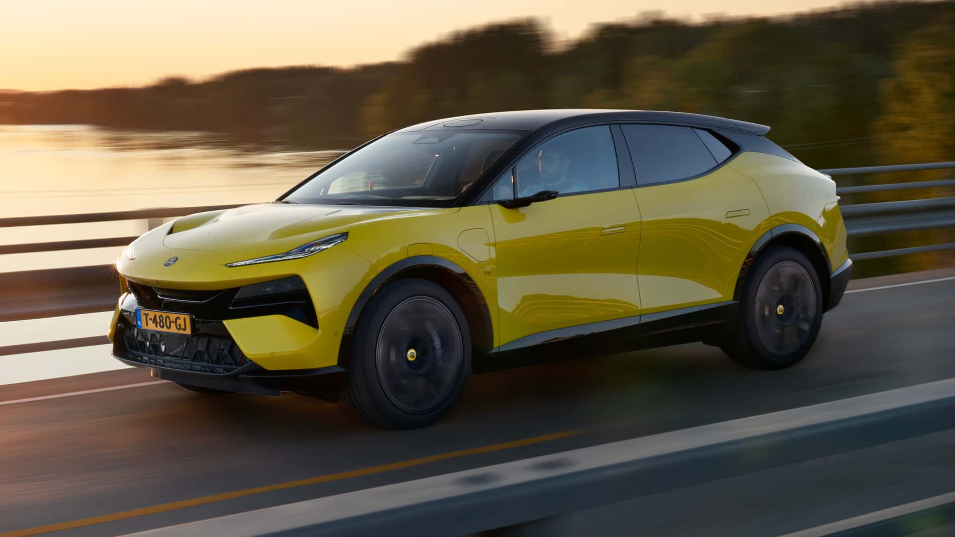 Canada’s Tariff Cut Just Made This High-Tech Chinese EV 50% Cheaper 