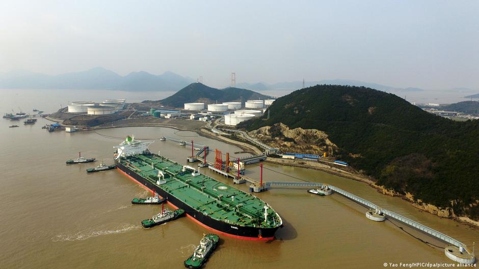 China casts itself as savior of SE Asia