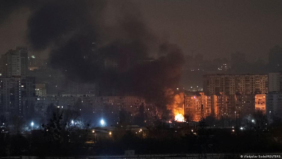 Russia hits Kyiv, Kharkiv, amid peace talks
