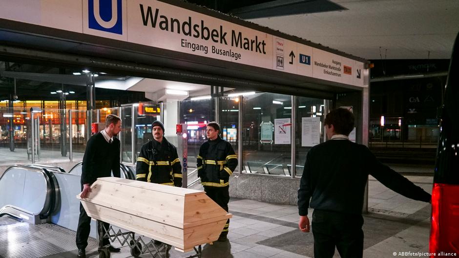 Hamburg police investigating subway deaths