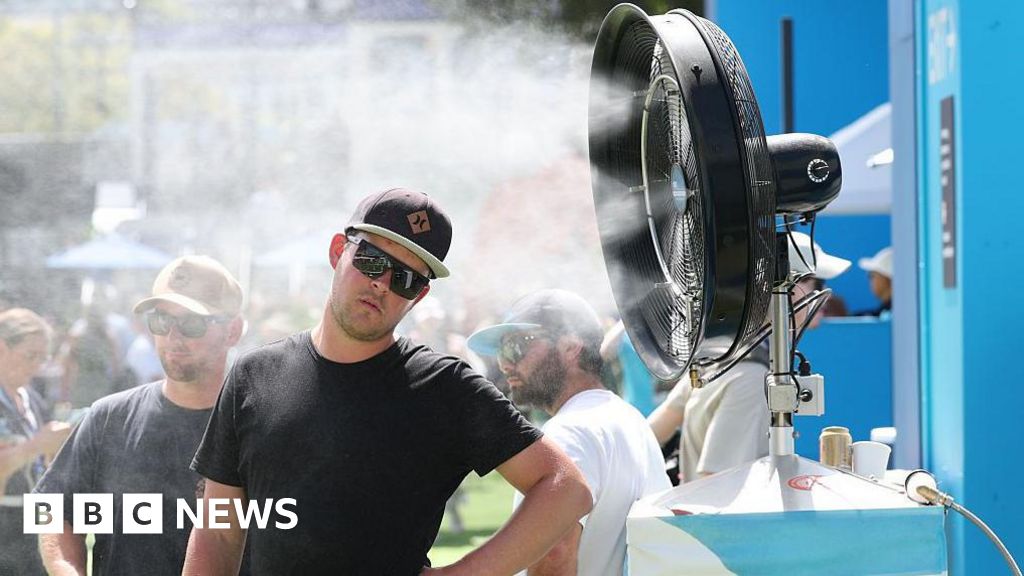 Heatwave warnings as millions celebrate Australia Day