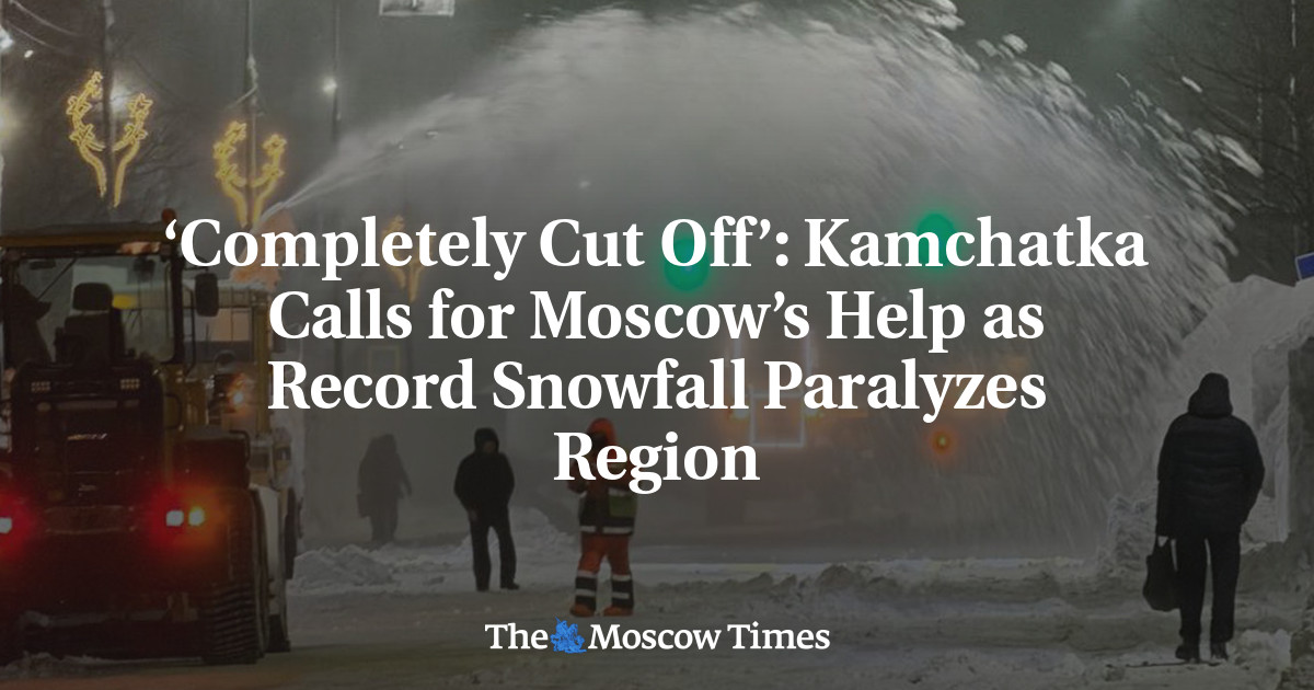 ‘Completely Cut Off’: Kamchatka Calls for Moscow’s Help as Record Snowfall Paralyzes Region