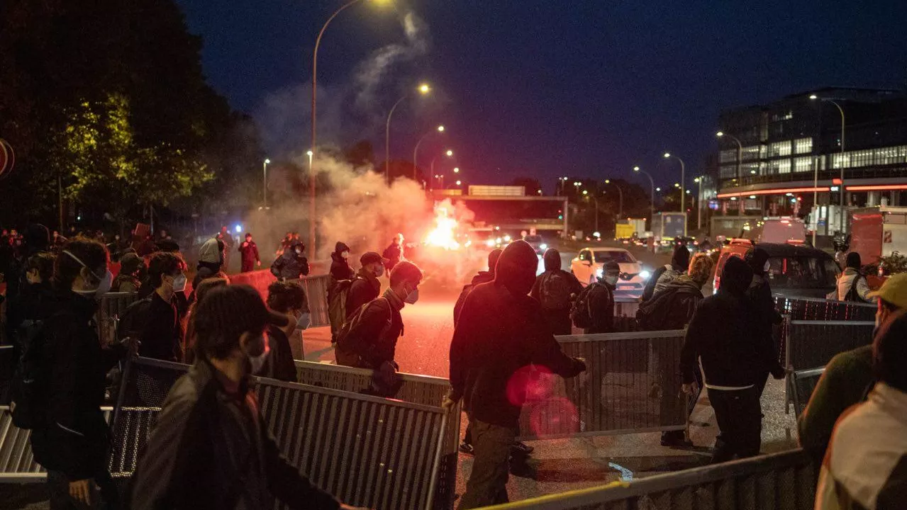 On 8 January, farmers will hold a protest in Paris