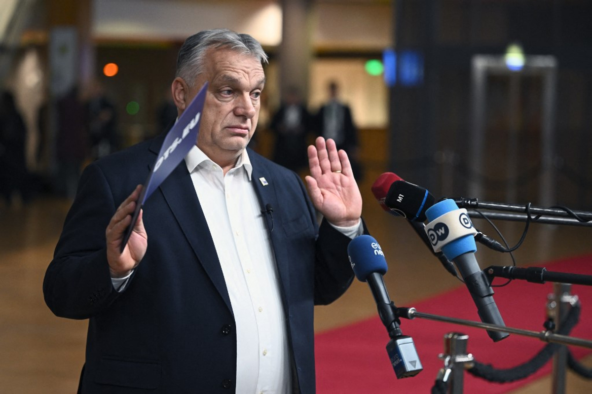 Orbán Blasts Zelensky Over Davos Speech