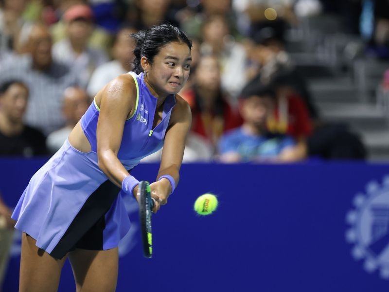 Eala outclasses Russia's Charaeva for rousing home debut as pro – Philstar.com