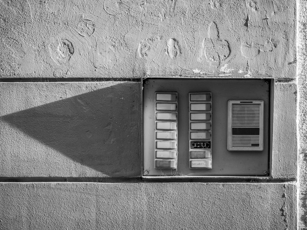 GRU Deputy Chief Alexeyev attacked by Gunman Posing as Food Courier