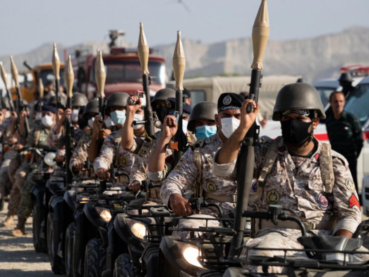 War With Iran Appears Closer as U.S. and Allies Issue Evacuation Warnings