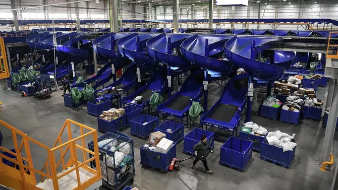 Kyrgyzstan to Build Trade, Logistics Hubs in Russia, Kazakhstan