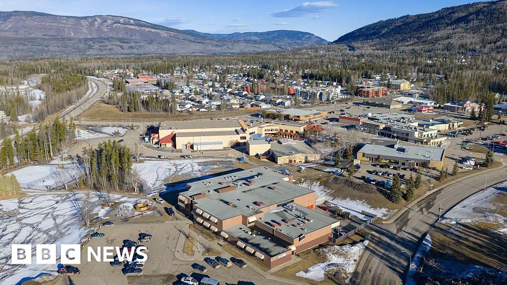 Police identify 18-year-old as suspect in Tumbler Ridge shooting – BBC
