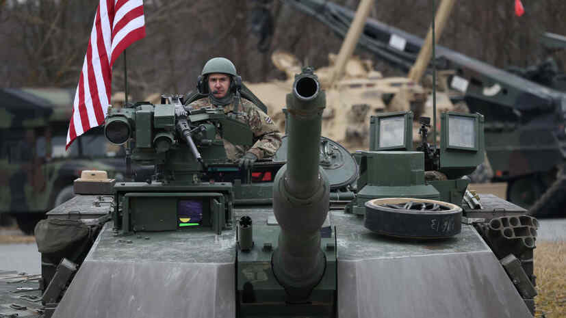 The US and Britain have deployed combat tanks near the Russian border