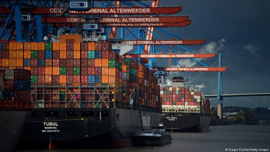 German exports to US plummet, but Europe provides a boost