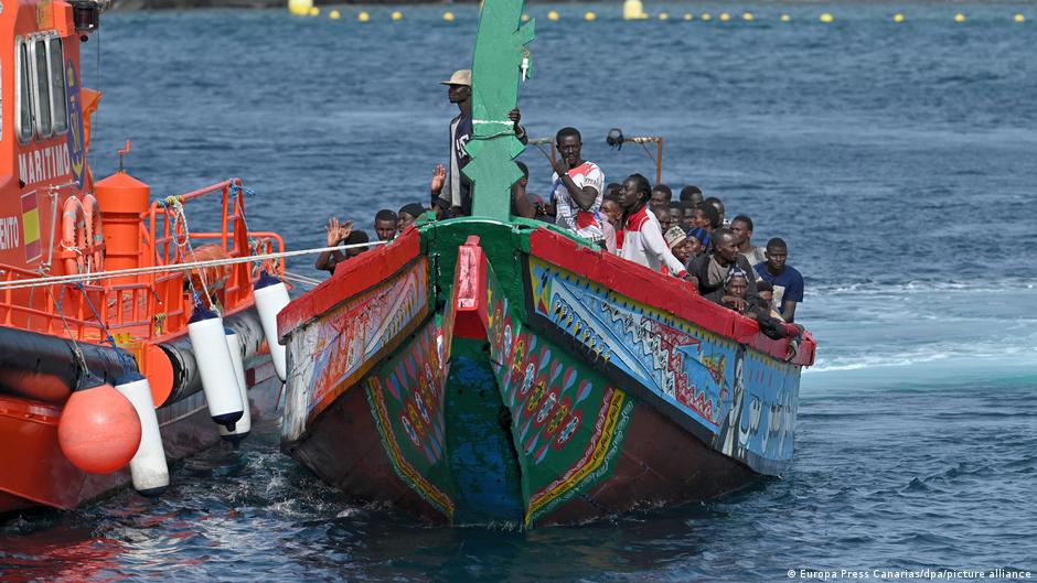 Migrants from Africa brave deadly Canary Islands crossing