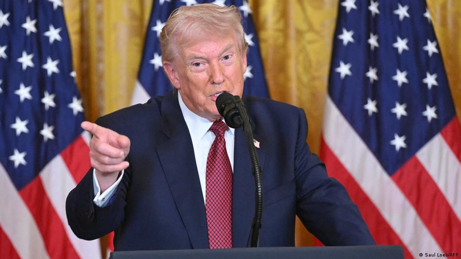 Trump seeks to force voter ID for midterm elections