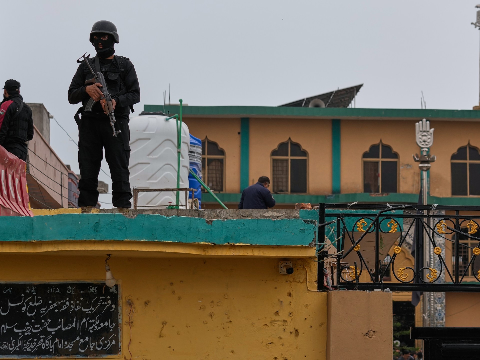 Deadly Islamabad bombing sharpens focus on cross-border attacks in Pakistan | Armed Groups News