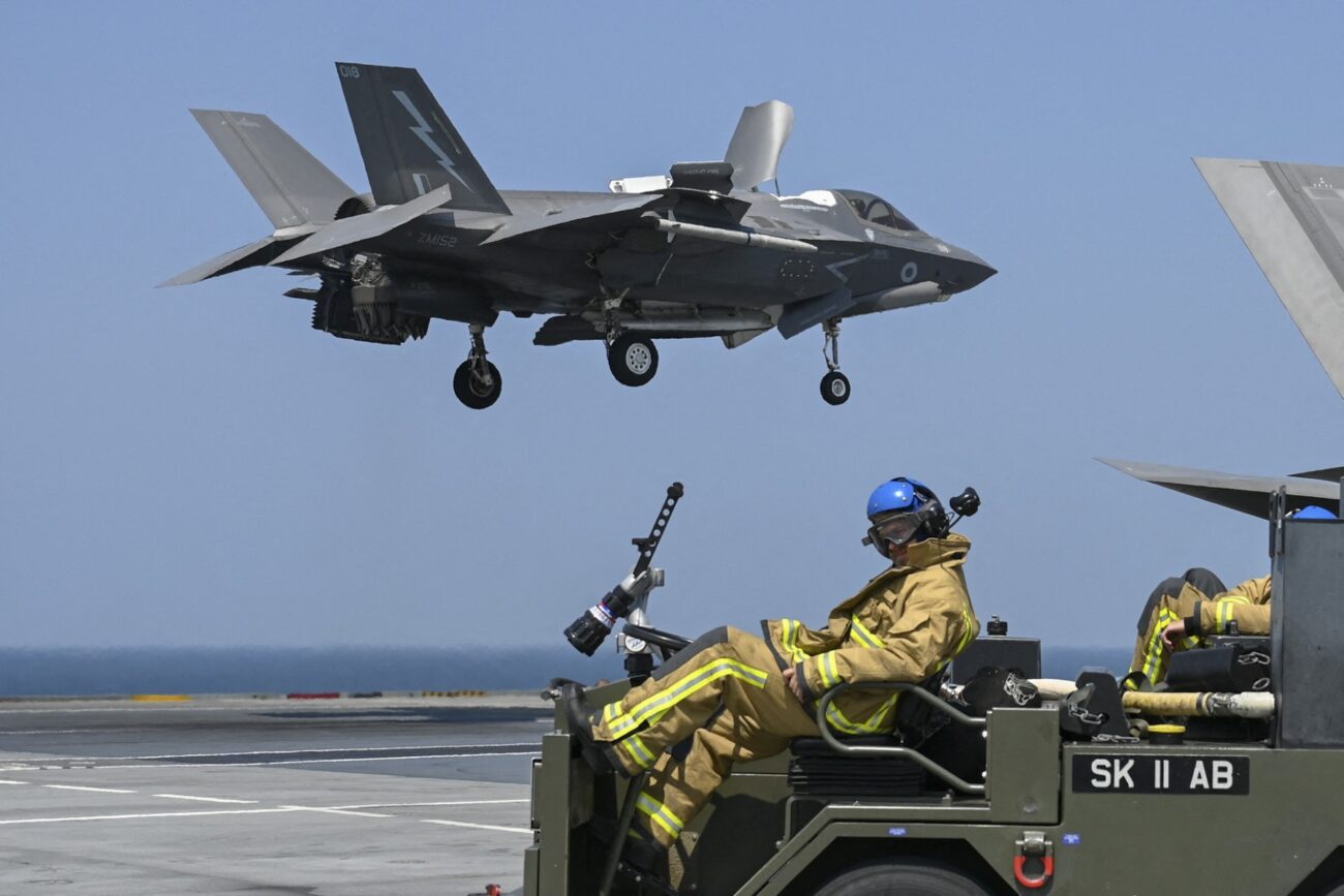 Disproportionately Strong Air Force! Tiny Nation — 6M People & 280 Sq Miles Area — To Become First With F-35 STOVL Jets