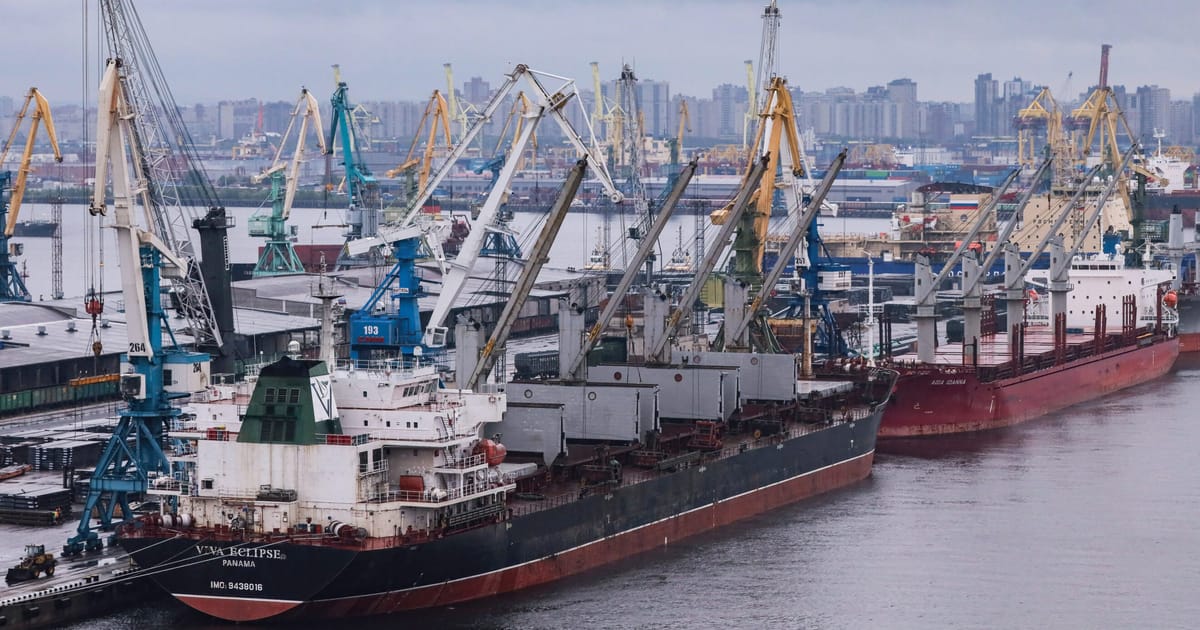 UK wants to ban firms from insuring Russian oil – POLITICO