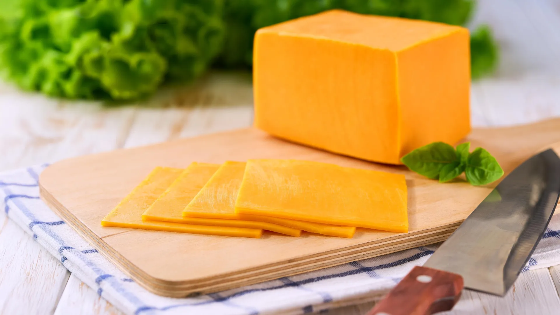 A 25-year study found an unexpected link between cheese and dementia