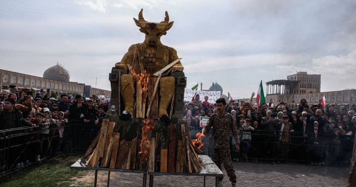 Why were ‘Baal’ statues burned at Iran’s revolution anniversary rallies?