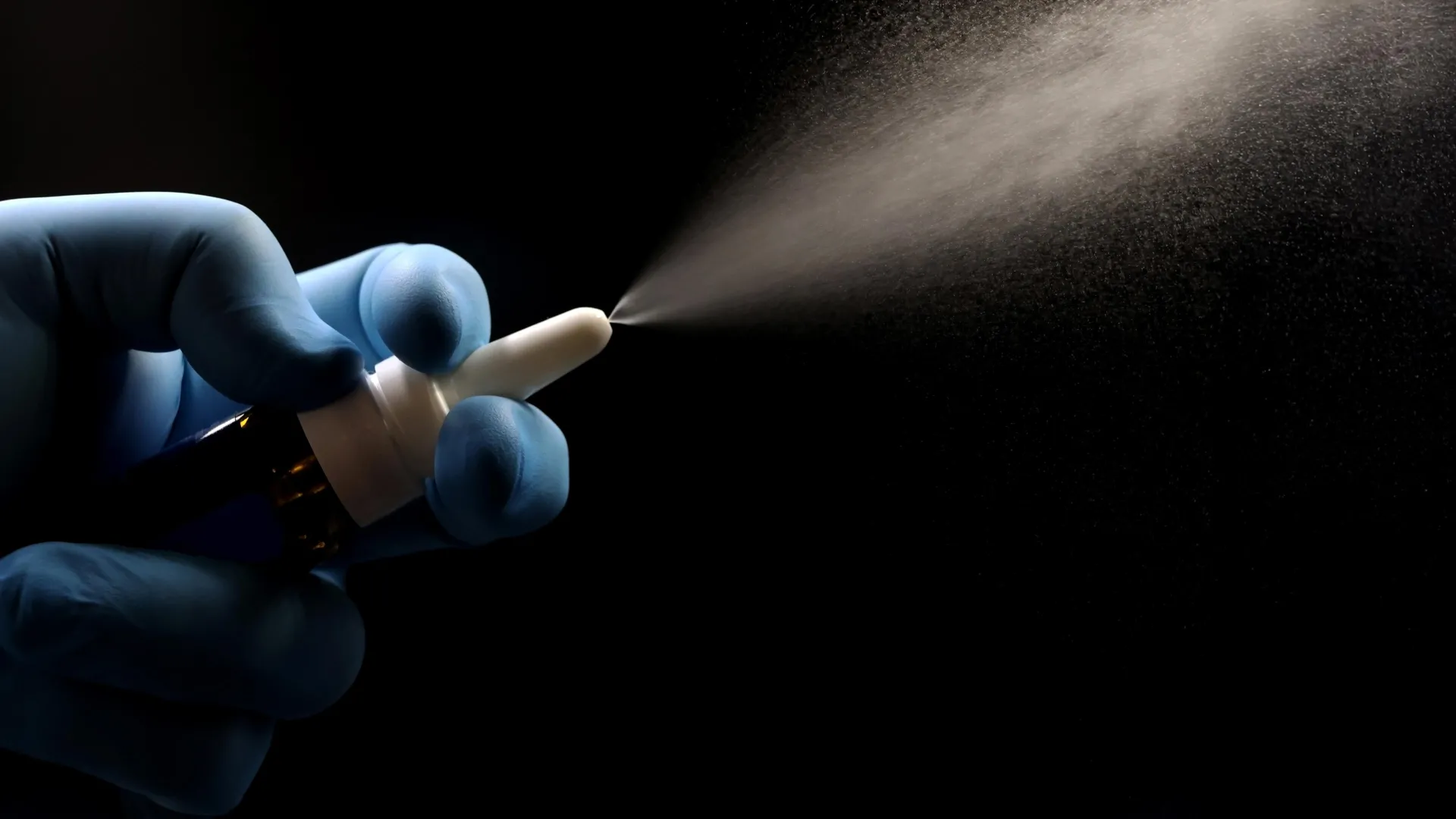 New nasal vaccine shows strong protection against H5N1 bird flu