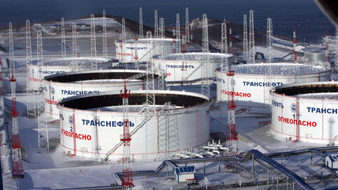 UK slaps sanctions on Russia's oil pipeline giant – TVP World