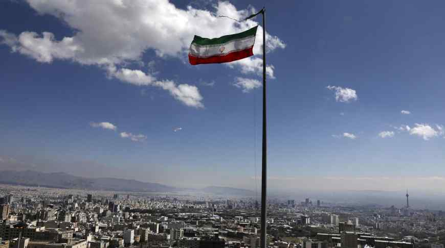 Iran is charging a fee for ships to pass through the ‘safe corridor’ in the Strait of Hormuz – Lloyd’s List