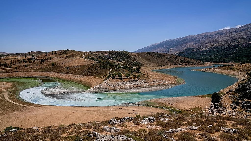 Israeli military strikes Litani River crossings in Lebanon